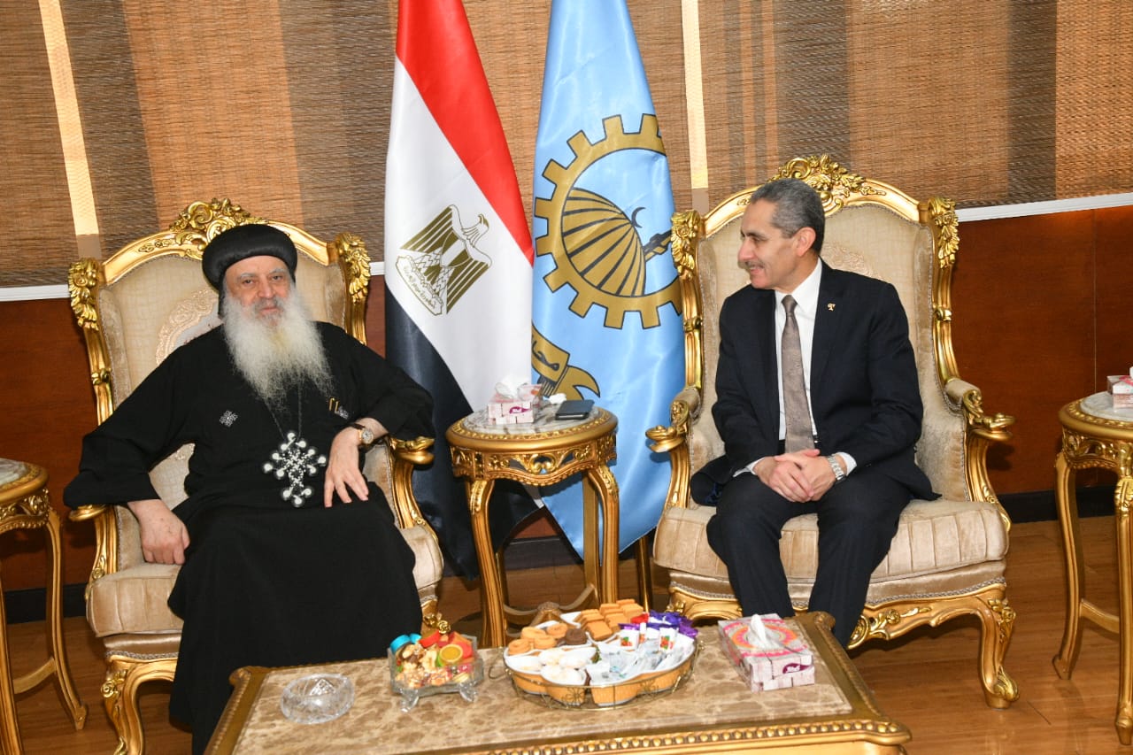 محافظ الغربية يستقبل الأنبا بولا مطران طنطا